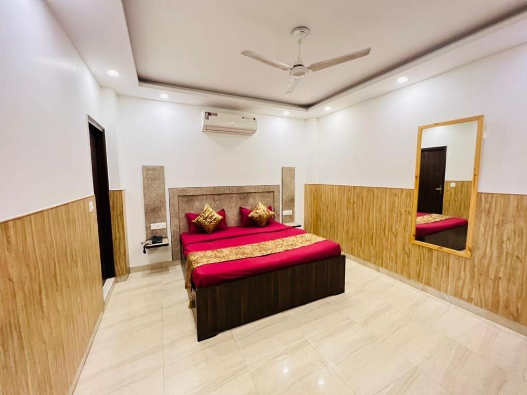 Comfortable Stay Ню Делхи Екстериор снимка