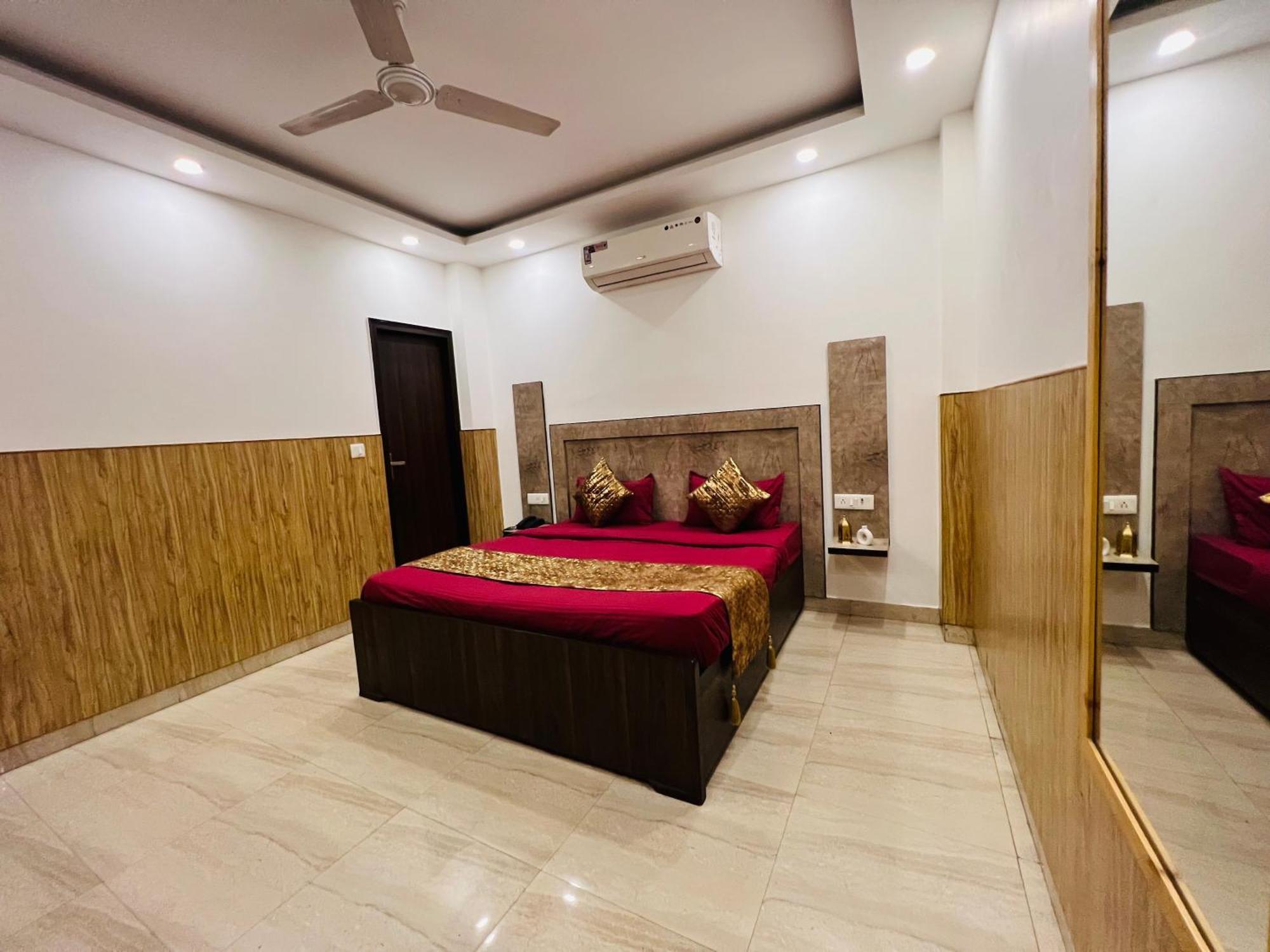 Comfortable Stay Ню Делхи Екстериор снимка